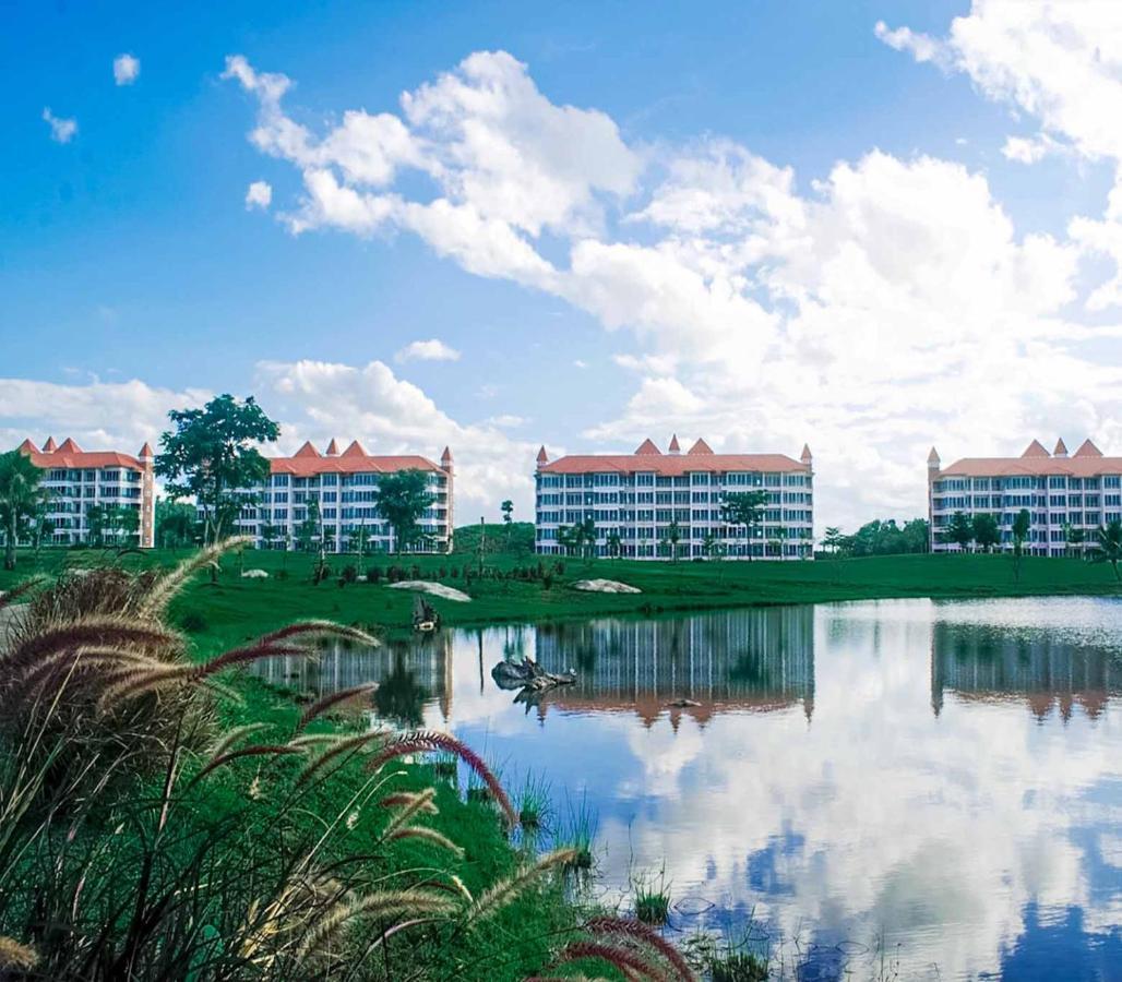 Happy City Golf & Resort Chiang Rai Exterior photo