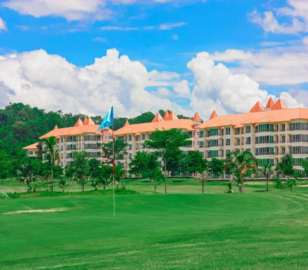 Happy City Golf & Resort Chiang Rai Exterior photo